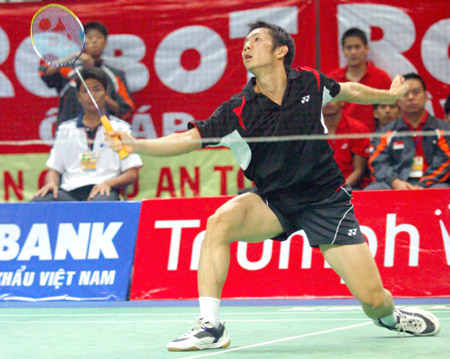 Star Tien Minh enters world’s top 10 by winning first match, in Super series semi-final